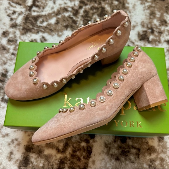 NIB Kate Spade Maeve Scalloped Pearl Suede Pumps - Picture 2 of 9